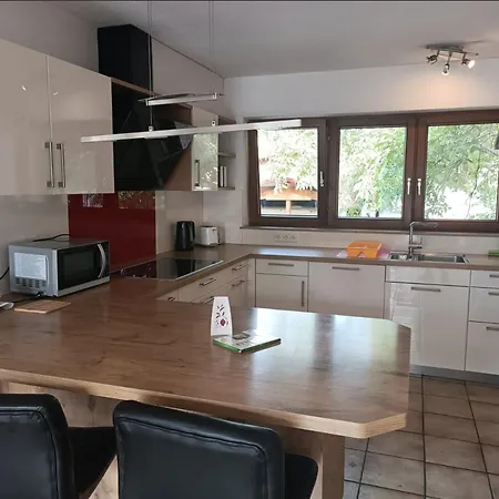 L8 - Stuttgart
